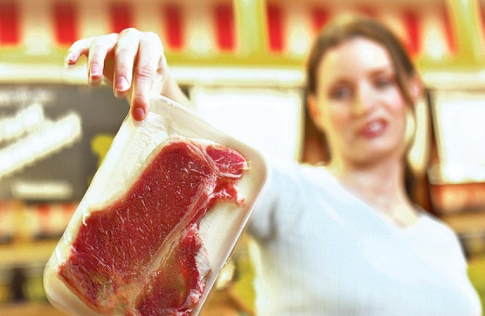 Dr Stojšić upozorava: Kupujemo meso puno hormona i antibiotika