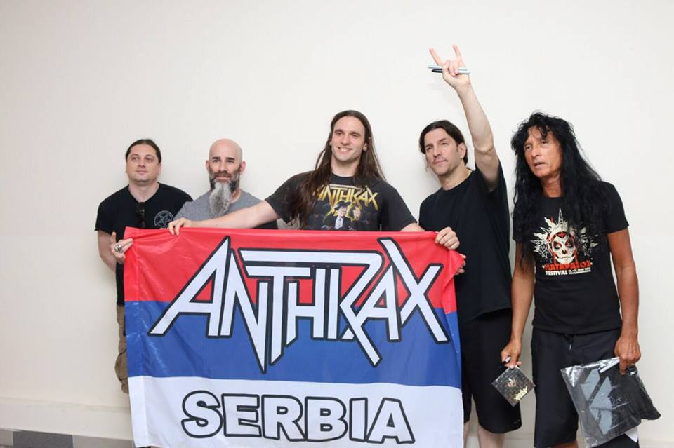 Antraks sa fanovima iz Srbije