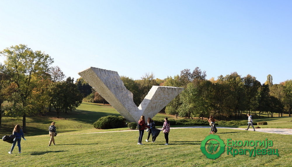 Uređen memorijalni park u Šumaricama akcijom Kluba akcijaša i volontera Kragujevac