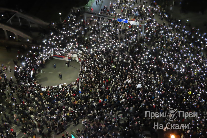 PRVI PRVI NA SKALI Masovan protest u Kragujevcu na poziv studenata 2