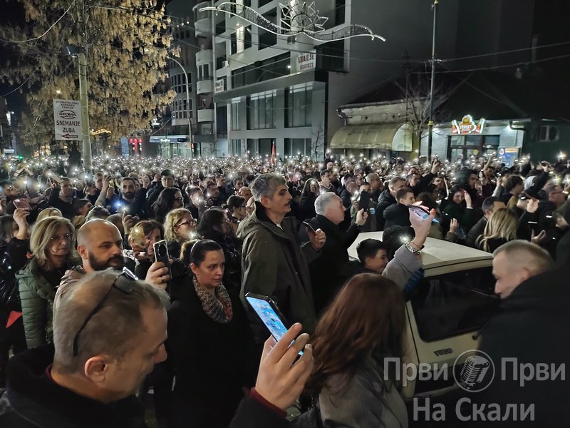 PRVI PRVI NA SKALI BIA i SNS lokacije burnog protesta Kragujevcana 5