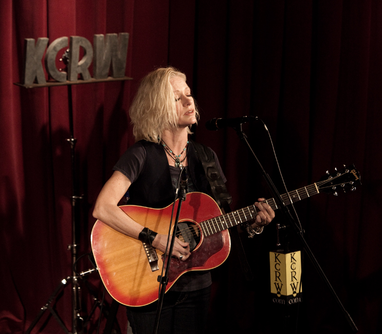 Shelby Lynne - Live From Daryl’s House; Live on KCRW