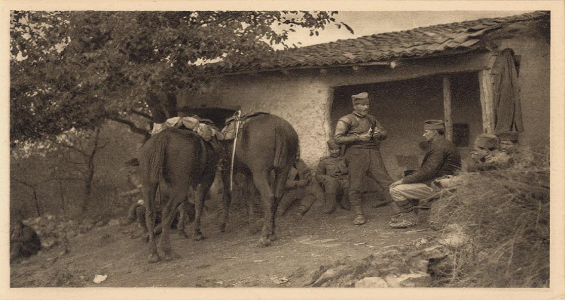 Konjički kuriri u pripravnosti. Pirot, 1913.